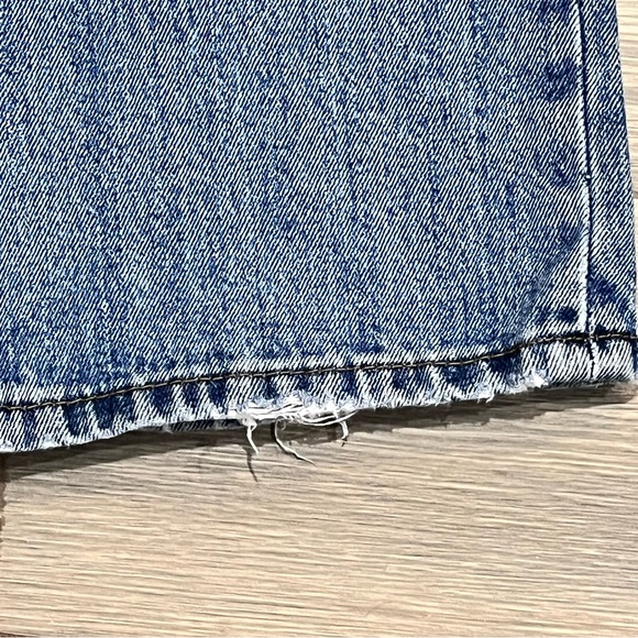 Levi’s 516 Straight Leg Jeans Men’s fits 36x28 Blue Faded Distressed Classiccore - Picture 13 of 15